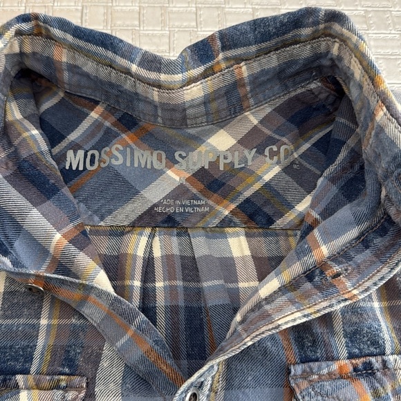 Mossimo Supply Co multicolored Plaid Button Up Long Sleeve Shirt Size Medium - Picture 7 of 8